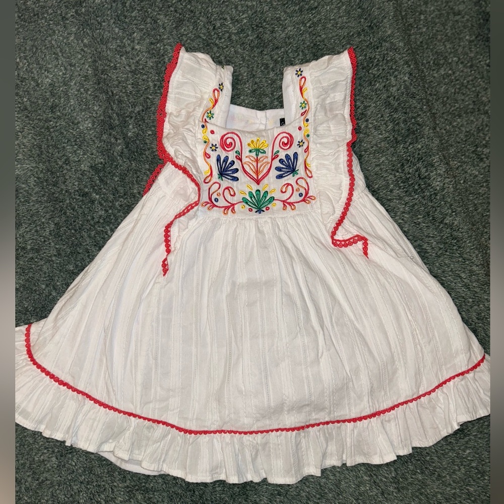 Toddler dress, size 2T. Only worn once.